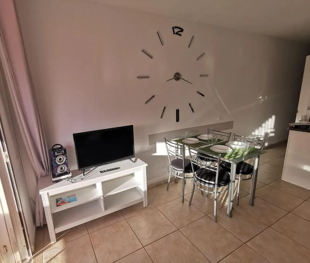Сasa de vacaciones Casa Maggiore di 3 lovely apt Costa del Silencio Villa