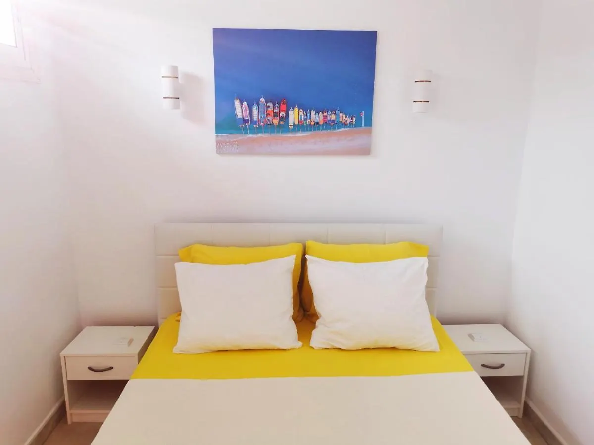 Casa Maggiore di 3 lovely apt Costa del Silencio Villa España
